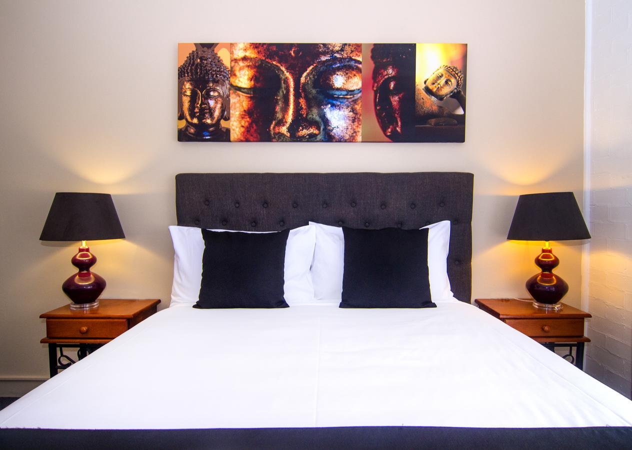 Crescent 3* Taree